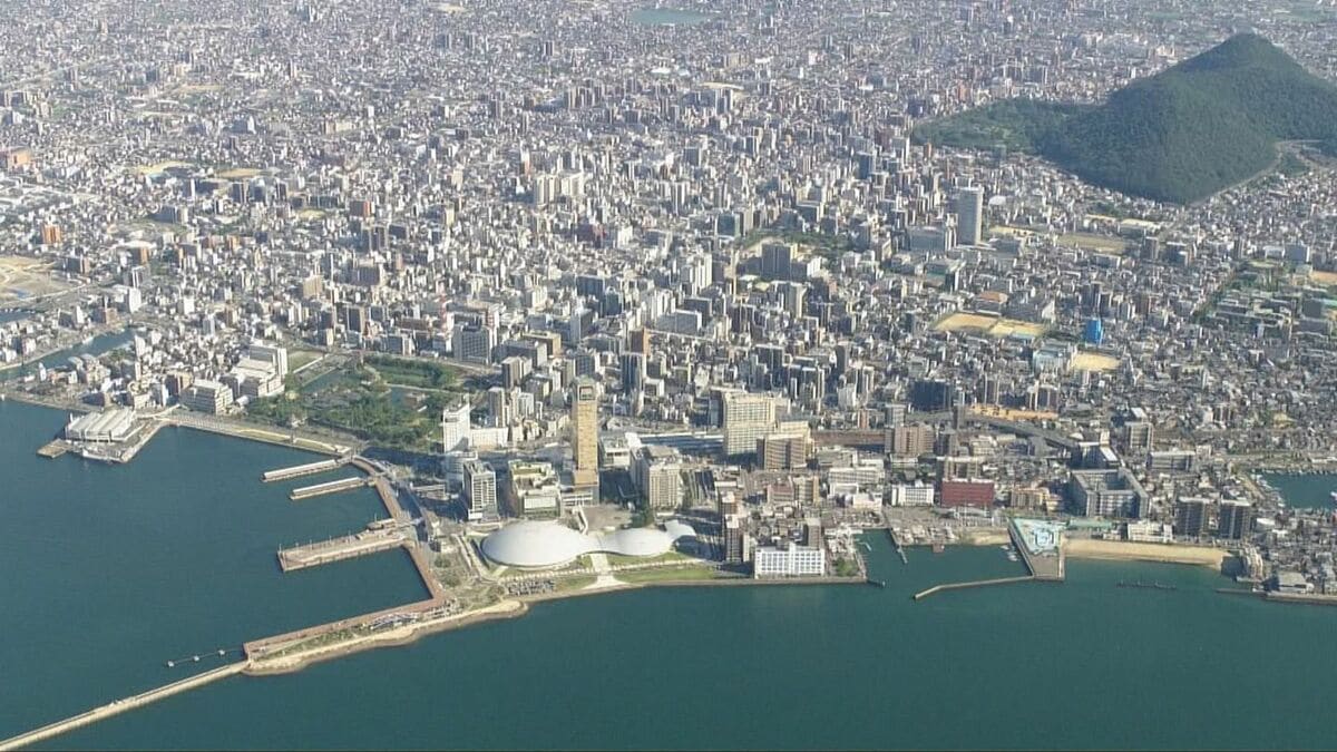 香川県の人口が約58年ぶりに「90万人割れ」池田知事「今後も減少傾向が続くことは避けられない」
