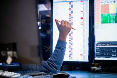 米国株はピーク過ぎた、今後さらに下落へ－ジェフリーズのウッド氏| TBS CROSS DIG with Bloomberg