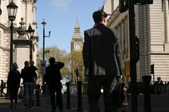 急落した英国債の一部銘柄がひそかな人気、トレーダーらも個人で購入| TBS CROSS DIG with Bloomberg