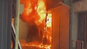【速報】伊勢神宮近くの商店街で火事 ｢店舗が燃えている｣ 赤い炎に激しく立ち上る黒煙 三重･伊勢市 近鉄宇治山田駅の西側|TBS NEWS DIG