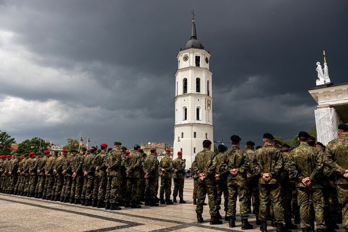 ロシアがＮＡＴＯ侵攻したらどうなる、初年度で世界に1.5兆ドル損失