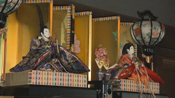 山梨独自の雛人形も　国の重要文化財で江戸～昭和の雛人形展示　南ア市・安藤家住宅　|　山梨のニュース | ＵＴＹテレビ山梨