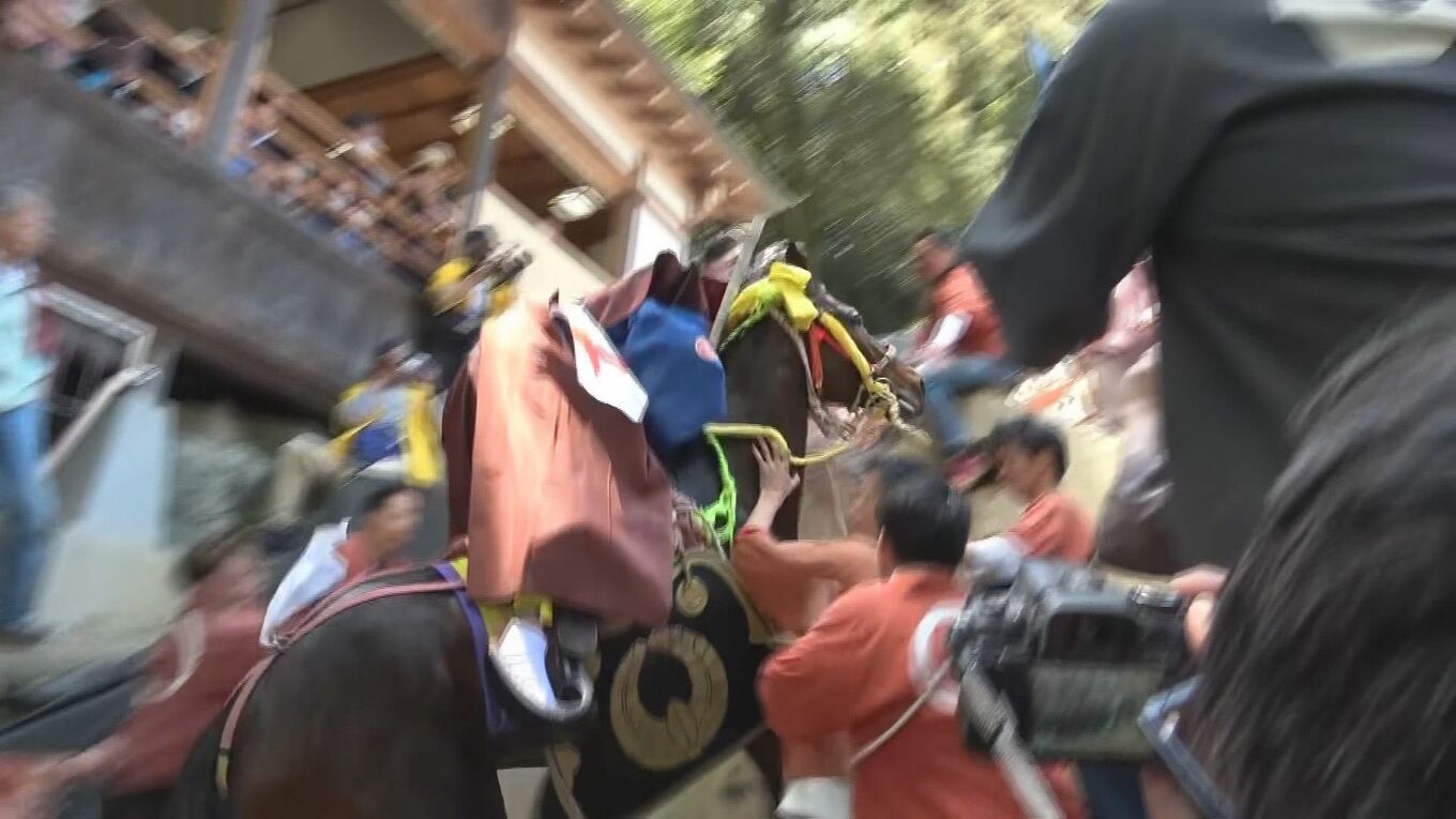 動物愛護法違反の疑いで書類送検された「上げ馬神事」の関係者12人不起訴 「犯罪の成立を認定すべき証拠が不十分だった」