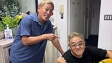 【 じゅんいちダビッドソン 】「ピンピンですよ」伊達みきおさんの近況を報告　「この男元気でした笑！」　事務所でのツーショットを公開|TBS NEWS DIG