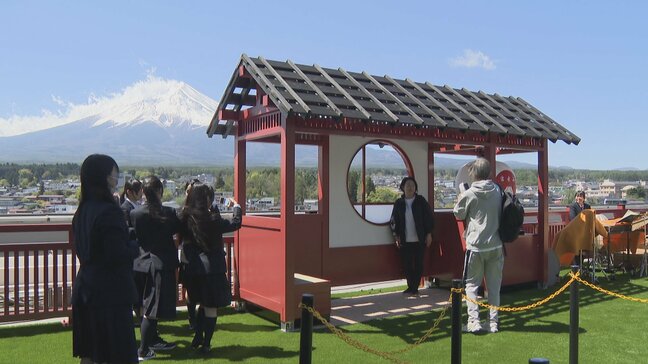 雄大な富士山の絶景を堪能 開業50年で富士急ターミナルビルの屋上がテラスにリニューアル 山梨|TBS NEWS DIG
