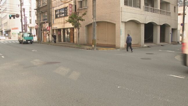 深夜の交差点で歩行中の男性が車にはねられる　一時重体も意識回復　大分|TBS NEWS DIG