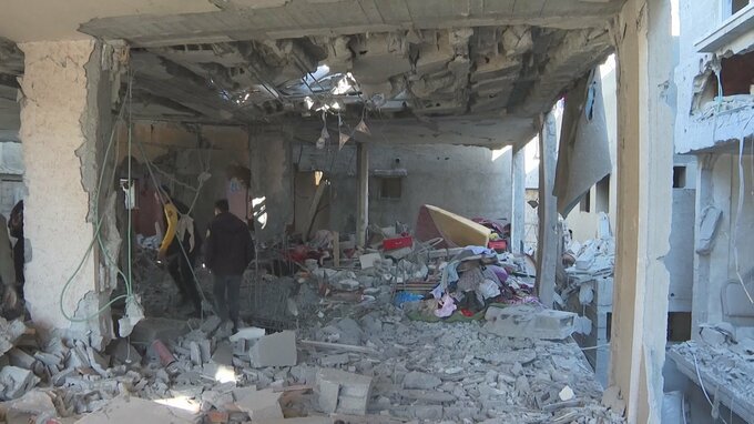 イスラエル「激しい戦闘のため民間人避難を」ガザ100万人避難のラファに進軍示唆
