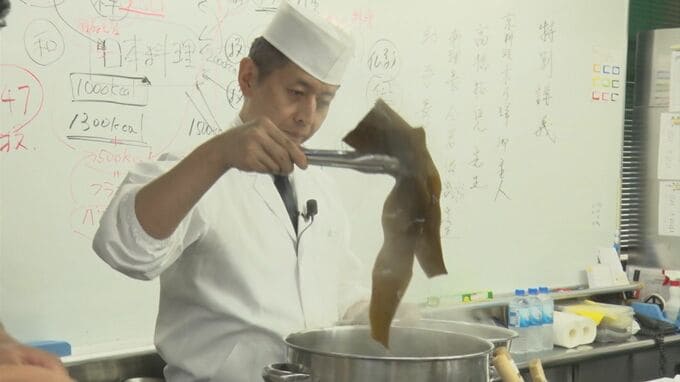 京都の老舗料亭の三代目主人が特別授業　島根県の松江栄養調理製菓専門学校|TBS NEWS DIG