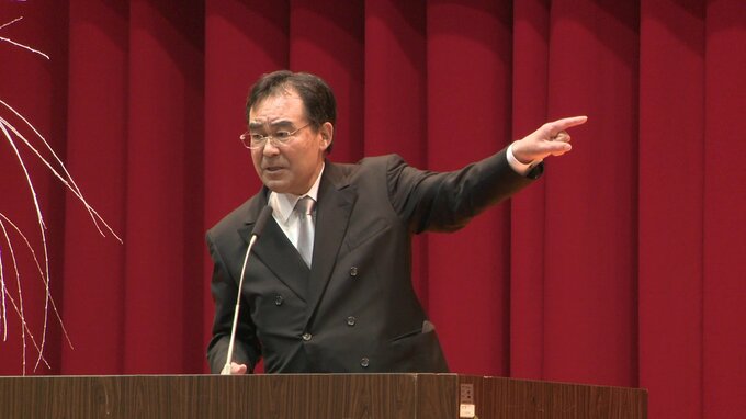 阿蘇市で二十歳を祝う集い　毎年恒例、市長が贈った今年の歌は『YOASOBI』に『WANDS』　|　熊本のニュース｜RKK NEWS｜RKK熊本放送