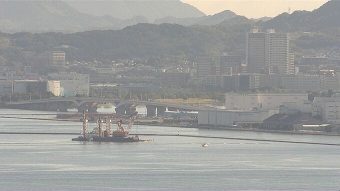 「人っぽいものが浮かんでいる」全裸男性が博多湾に　男性はその後死亡確認　近くでウインドブレーカーが見つかる|TBS NEWS DIG