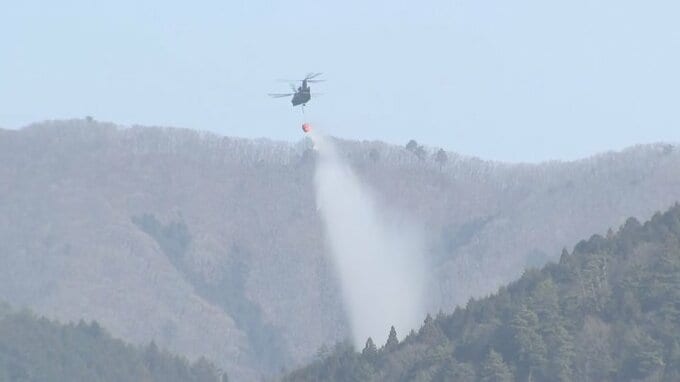 山林火災発生から12日目　県内では戦後最大の被害の見込み　建物への延焼の危険性は低いが、鎮火のめどは立たず　山梨・扇山|TBS NEWS DIG