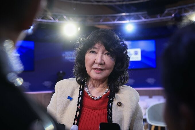 急速なウォン安・円安に深刻懸念､無秩序な動きに適切対応-日韓財務相