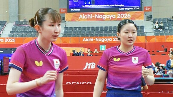 世界ランク1位、卓球女子“みわひな”ペアが勝利 ! 第1Gは2失点のみで圧勝 張本が強烈フォアで試合締め「イエーイ!」、笑顔でガッツポーズ【アジア大会】|TBS NEWS DIG