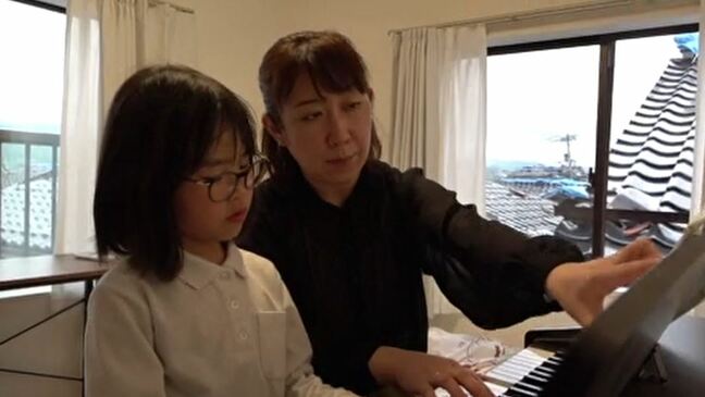 「5カ月ぶりにレッスンできて楽しい」 避難生活送るピアノ講師が出張レッスンを開始|TBS NEWS DIG