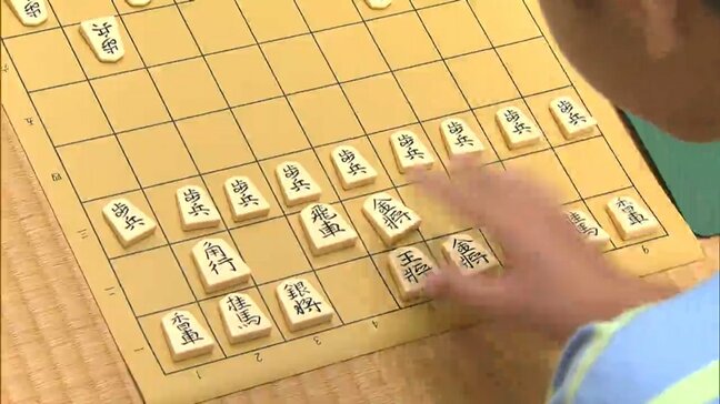 「目指すは優勝」昔ながらの縁台を使って こどもを対象にした将棋大会の予選が岡山市の商店街で開かれる|TBS NEWS DIG