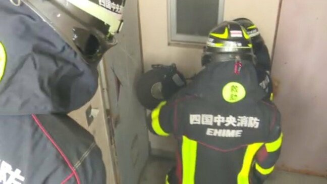 【南海トラフに備え】本物の壁に穴を開ける!四国中央市で警察・消防が解体予定|TBS NEWS DIG