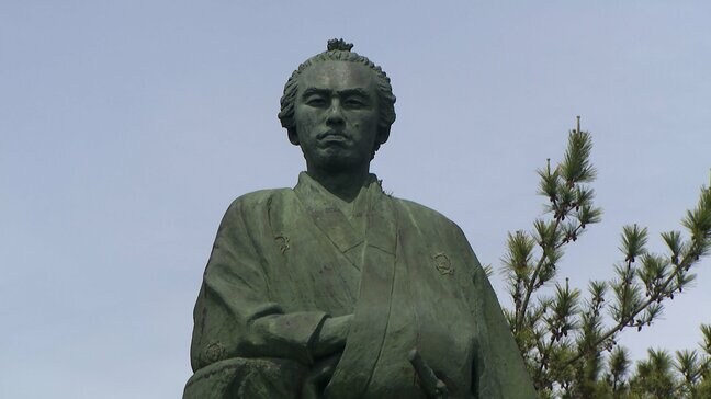 「桂浜の坂本龍馬像をもっと知ってほしい」龍馬像建立から97周年を前に桂浜で写生大会|TBS NEWS DIG