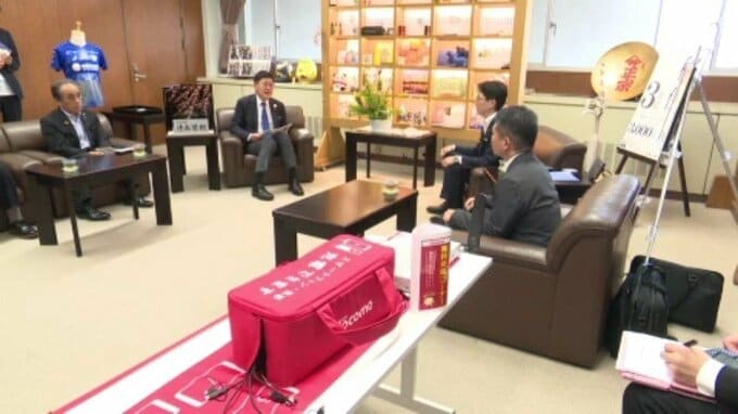 「復旧復興に役立てて」ドコモに寄せられた約3280万円を市に贈呈 山林火災の復旧に 愛媛・今治市|TBS NEWS DIG
