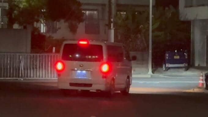 【速報】「自首しに来た」と話す男性が警察署に　午前中に起きた殺人事件との関連は…　報道各社が詰める警察署内が騒然|TBS NEWS DIG