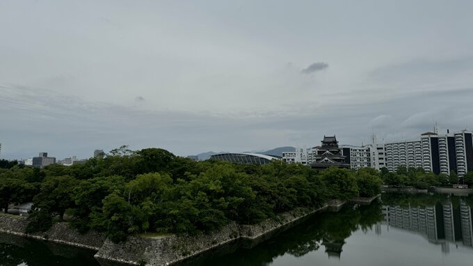 【速報】中国地方が「梅雨入り」　平年より16日遅く史上３番目の “記録的遅さ”　 梅雨入り早々土日は「警報級の大雨」予想　土砂災害の危険度高まるおそれ　大雨災害に警戒を|TBS NEWS DIG