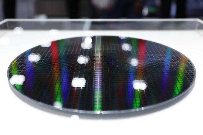 日の丸液晶のたそがれ、ＪＤＩ国内で1500人規模削減－従業員の６割弱