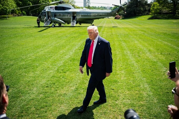 米軍がイラン船をオマーン湾で拿捕、機関室に穴開けたとトランプ氏