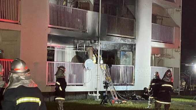 【速報】東京・青梅市の5階建て集合住宅で火災　男性1人心肺停止　男女2人けが|TBS NEWS DIG