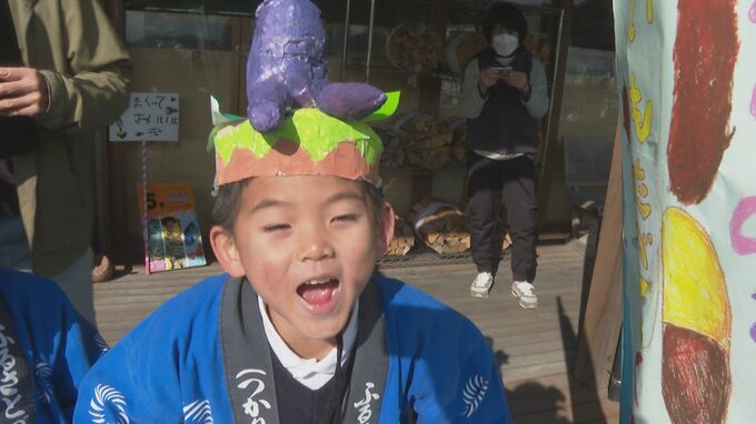 小さな販売員が大活躍「おいしいイモ、いかがですか！」自分たちで育てたサツマイモ販売|TBS NEWS DIG