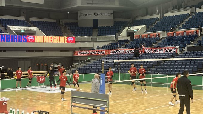 【バレーボール】いよいよ迎える今季初の直接対決！サントリー(2位)VSパナソニック(1位)　大阪勢同士で注目の2連戦　VリーグDIVISION１男子|TBS NEWS DIG