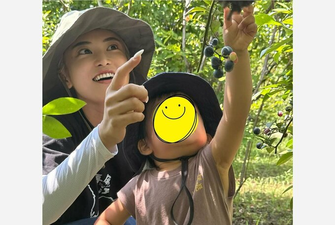 【 小島瑠璃子 】 「子どもが大好きなブルーベリー狩りにいってきました❤」　ＳＮＳに綴る　猛暑でも「短時間でも思い出に残りそうな体験を」|TBS NEWS DIG