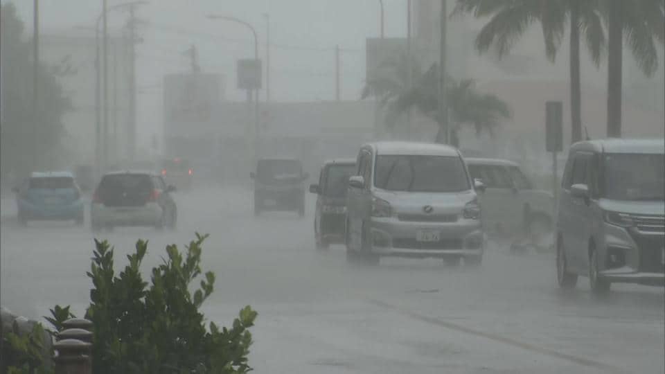 台風9号が近づく石垣島から中継