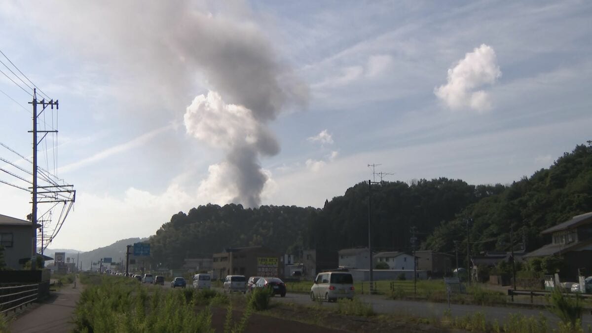 岐阜・御嵩町の炭素繊維のリサイクルなどを手掛ける会社工場で火事 鎮火のめど立たず