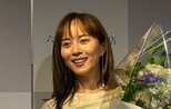 【 比嘉愛未 】 40才の誕生日サプライズに涙ぐむ 〝いろんな覚悟を持って一人で上京してきた〟〝「よく頑張ったね」って言ってあげたい〟 初エッセイ集で結婚観やキャリアに本音|TBS NEWS DIG