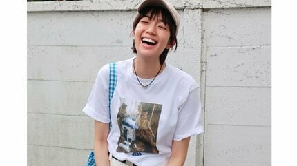 佐藤栞里】スターウォーズTシャツで「ディズニーランドのスター