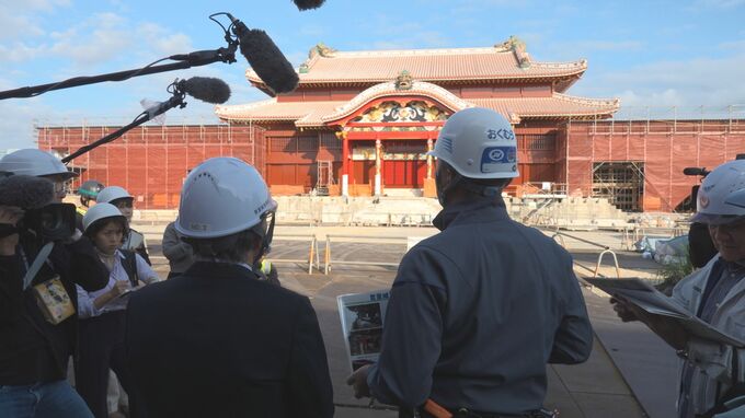 再建進む首里城　玉城知事が防災設備など視察|TBS NEWS DIG