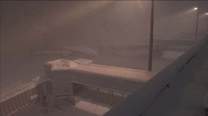 新潟市東区でも顕著な大雪に関する情報　3時間で30センチの降雪|TBS NEWS DIG