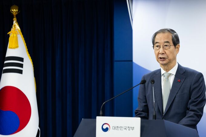 韓国の韓首相、大統領代行に復帰へ－憲法裁が弾劾訴追を棄却
