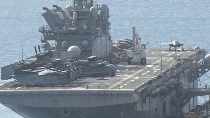 米海軍の揚陸艦「ニューオーリンズ」と「トリポリ」の2隻が寄港　うるま市のホワイトビーチ|TBS NEWS DIG