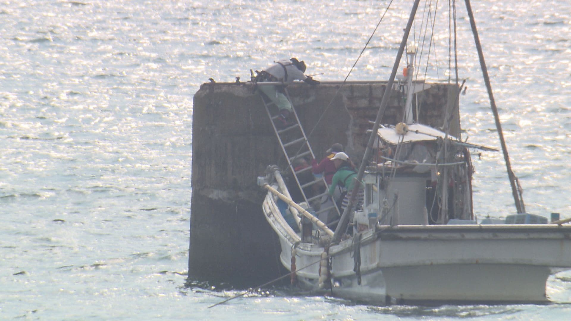 水没した海底炭鉱…犠牲者の遺骨の発掘を進めるため潜水調査始まる