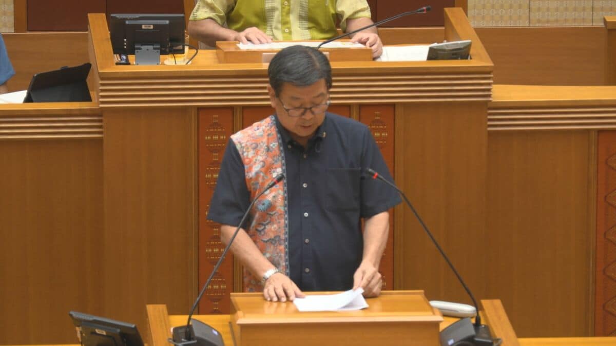 沖縄県議会代表質問始まる 知事選見据え自民が攻勢