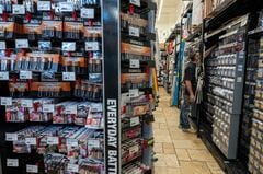 米中小企業の景況感、6カ月ぶり低水準－収益悪化で景気楽観が後退| TBS CROSS DIG with Bloomberg