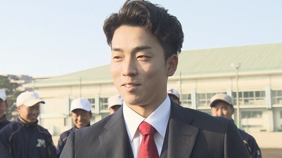 広島・常廣羽也斗ほろ苦談「4球で2本のホームラン…逆に清々しく気持ちよかった」後輩球児から質問攻め　今年の抱負は“勝つ”　|　OBSニュース