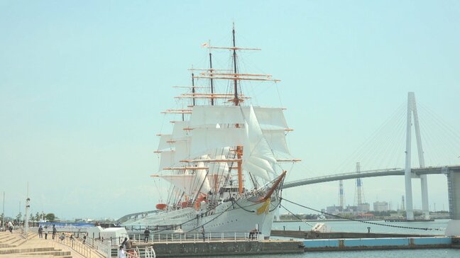 “海の貴婦人”海王丸が優美な姿に ことし初の総帆展帆 強風のため広げた帆は20枚に 富山・射水市|TBS NEWS DIG