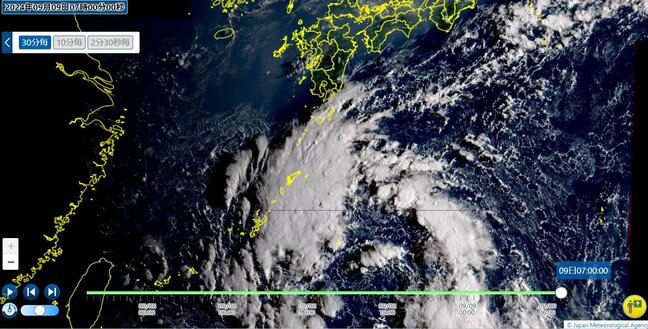 沖縄近海で熱帯低気圧発生へ【衛星画像】台風にならない見込みも湿った空気流れ込む　関東甲信はバケツをひっくり返したような激しい雨の見込み　 東海から九州は厳しい暑さ続く|TBS NEWS DIG