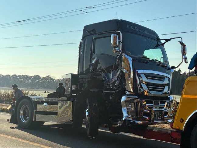 大型トレーラーと軽乗用車が衝突【国道38号】軽乗用車の男性運転手がけがで病院搬送 北海道清水町|TBS NEWS DIG