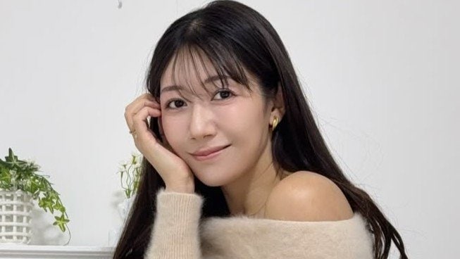 【 穂川果音 】「この季節は、ベージュ+キャメルの組み合わせが優しい雰囲気で好き」肩出しニット姿を披露|TBS NEWS DIG