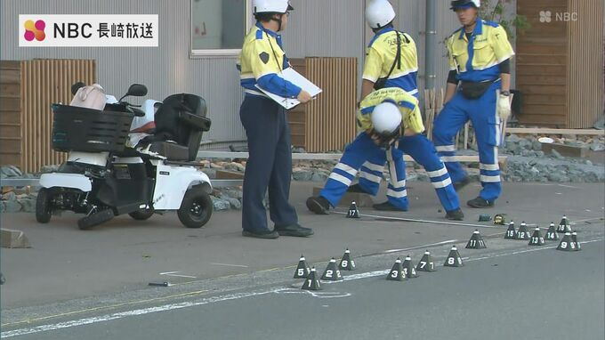 中型トラックと国道の路側帯付近を進行していた電動車いすが衝突　88歳の女性が意識不明の重体|TBS NEWS DIG