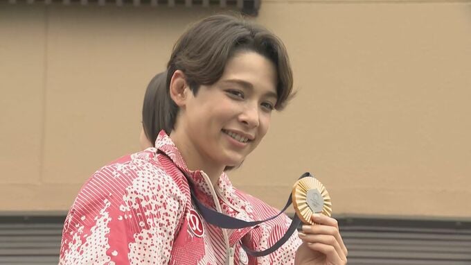 「プロポーズみたいですね」市長からの名誉市民の申し出に笑顔で快諾【パリ五輪】出口クリスタ選手が金メダルを胸に「約束の」凱旋パレード　今後の目標は「一度リラックスしてから」　|　SBC NEWS | 長野のニュース | SBC信越放送