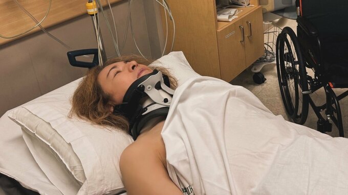 【YOSHIKI】病床での写真公開　3度目の首の手術『成功』を報告|TBS NEWS DIG