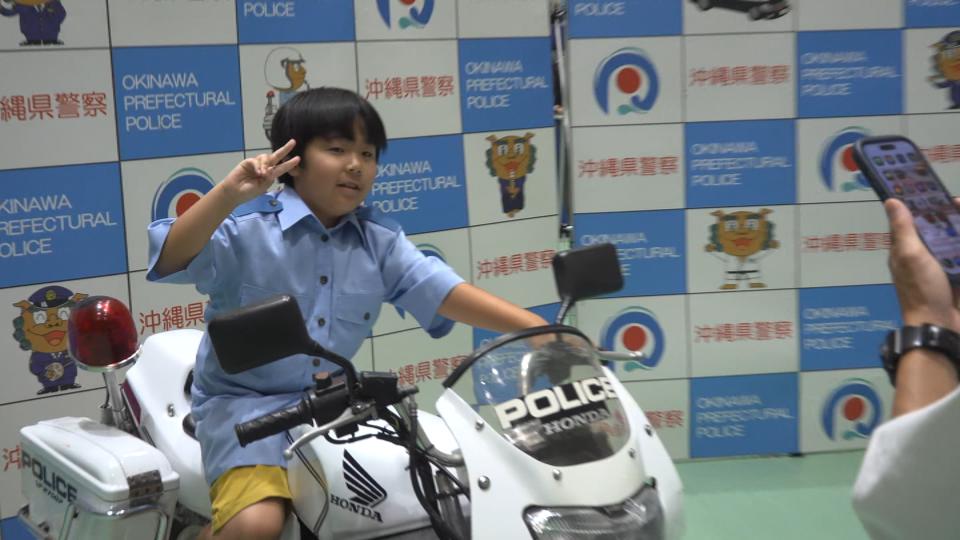 「将来の夢はお花屋さん」那覇市で子どもたちがお仕事体験　宮大工の技や消防士の制服に刺激を受けた春休み